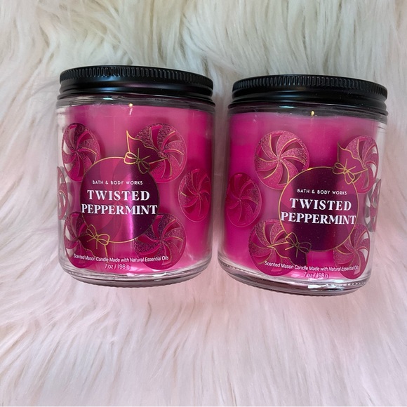 Bath & Body Twisted Peppermint Single Wick Candles - New x2 - Picture 3 of 7